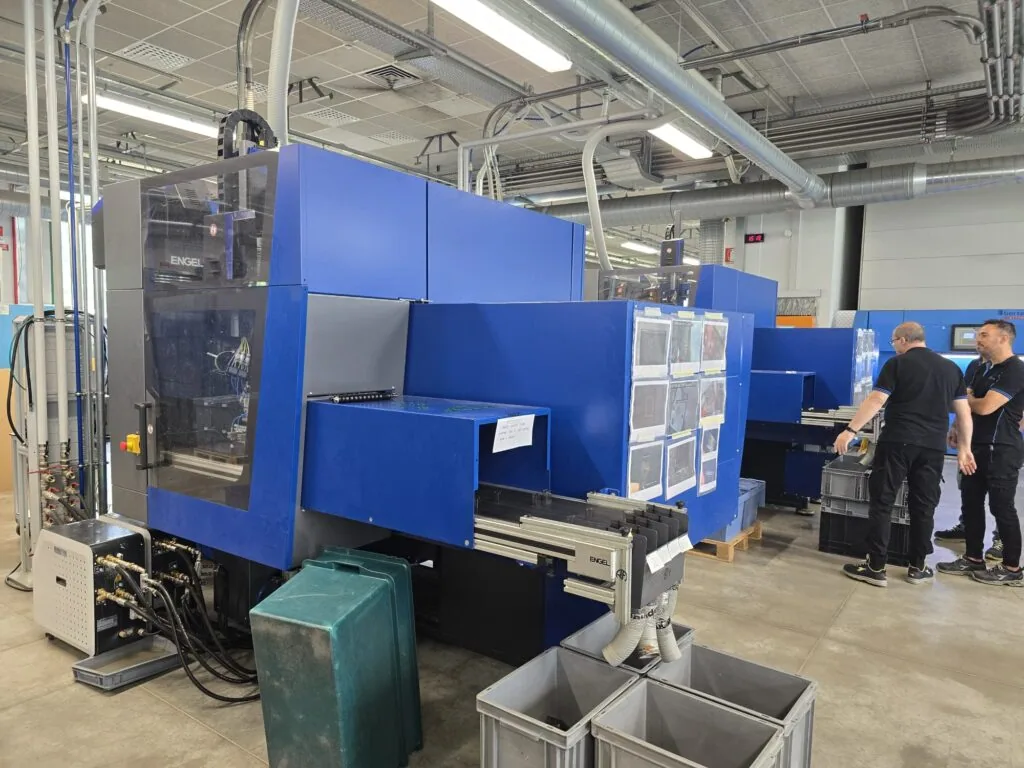 Machinery in the Finder Factory