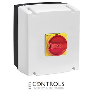 GAZ040DT4 - PLASTIC ENCL ISOLATOR 40A 4P PHOTOVOLTAIC R/Y HANDLE