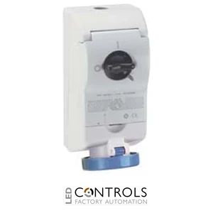 KI3263EB6 Ilme Switched socket 32amp 230volt 3pole IP66 wall mounted