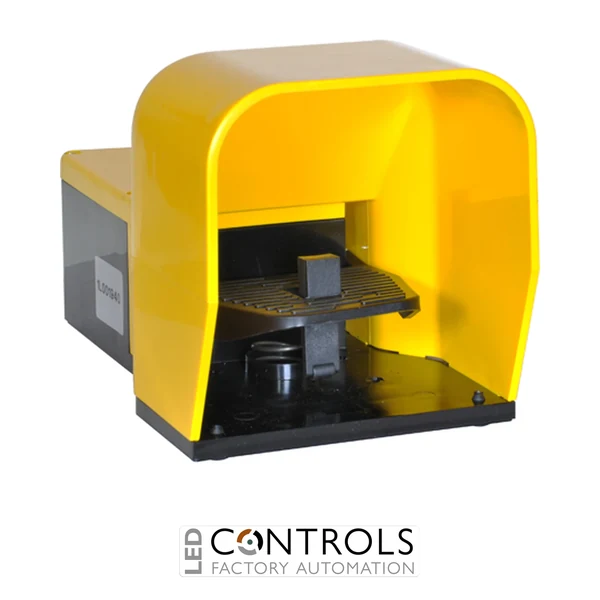 KG210S22 - 1-PEDAL PLASTIC FOOT SWITCH 2N O+2NC SNA