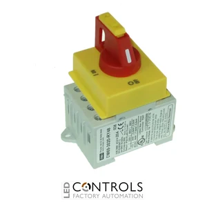 DM69-3032-RY48 IMO Base Mount Isolator 3 Pole, 32A, Fitted 48x48mm Red And