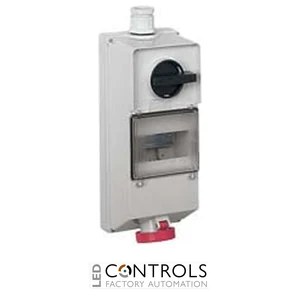 KI1665R15 Ilme Switched socket 16amp 415volt 5pole IP55 wall mounted